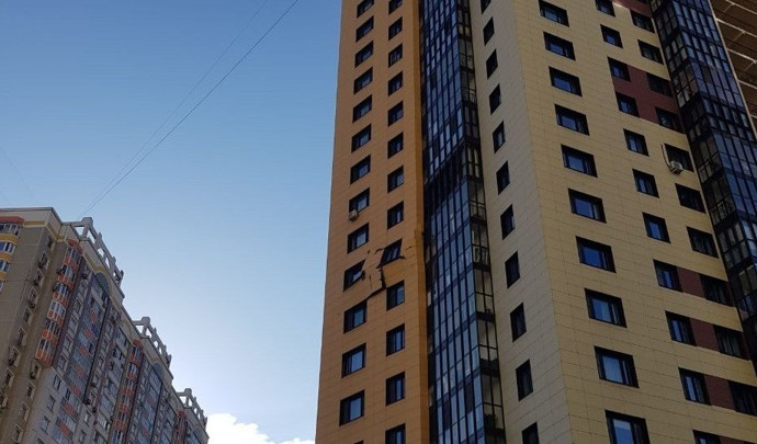 Взрыв произошел в жилой многоэтажке в Химках